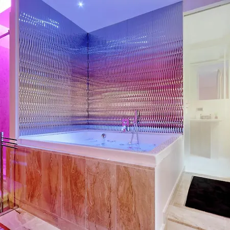 Spanish Gold Edition דירה