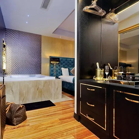 Spanish Gold Edition Apartman *